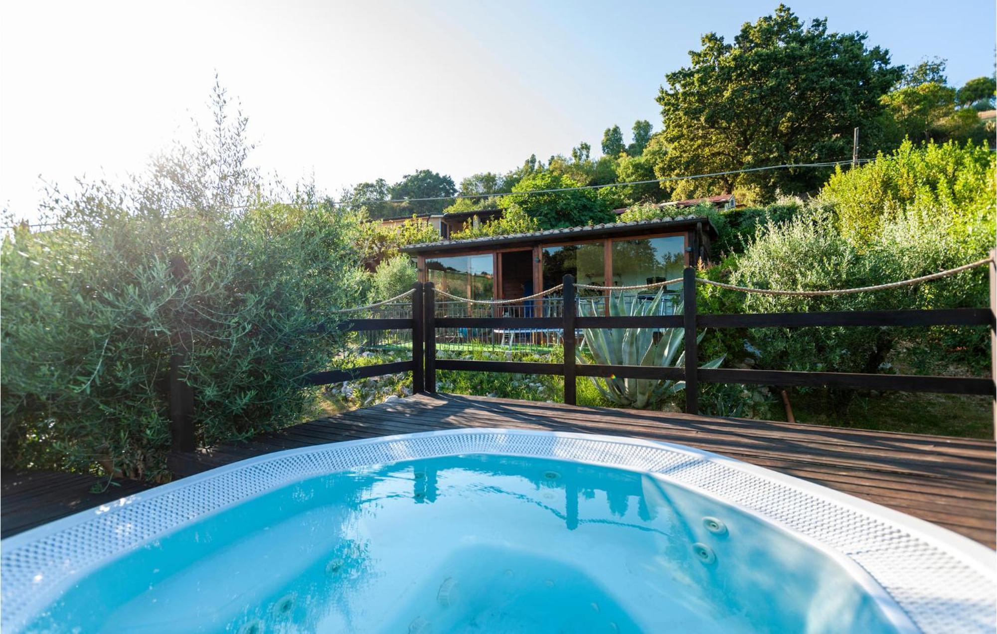 Cozy Home In San Giovanni With Wifi Montefiore dell'Aso Exterior photo
