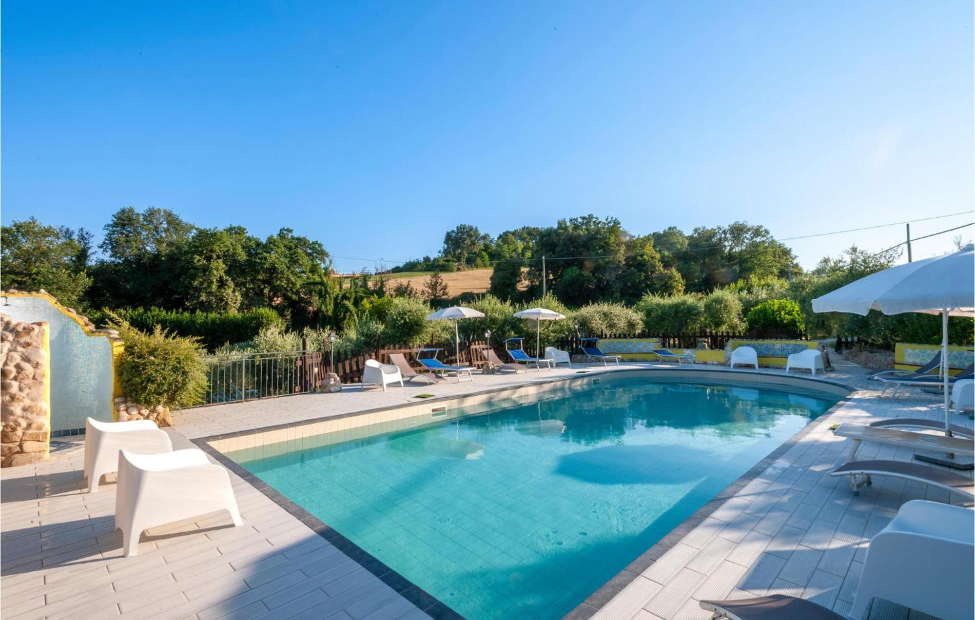 Cozy Home In San Giovanni With Wifi Montefiore dell'Aso Exterior photo