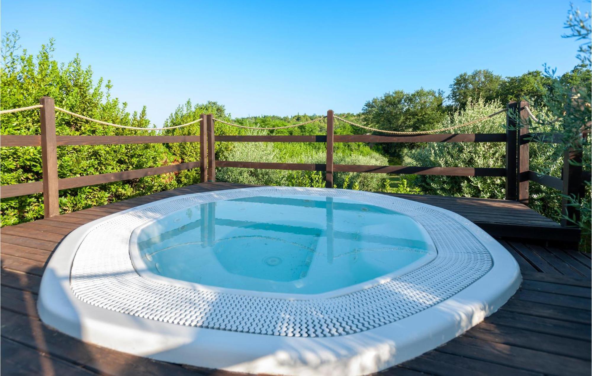 Cozy Home In San Giovanni With Wifi Montefiore dell'Aso Exterior photo